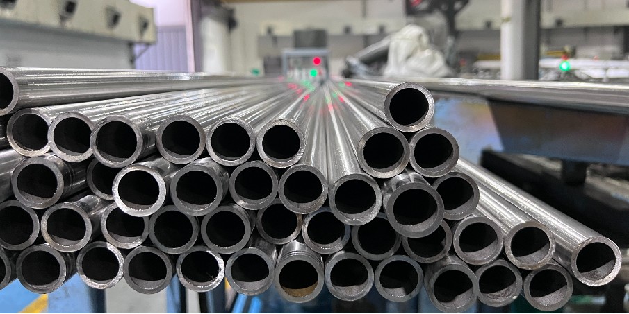 304精密不銹鋼管與其他類型的管材相比有哪些優(yōu)勢？